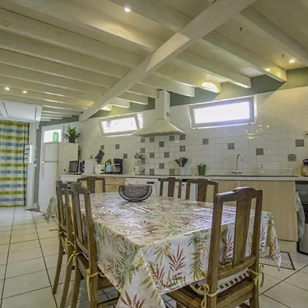 Holiday home Au Chant Du Coq